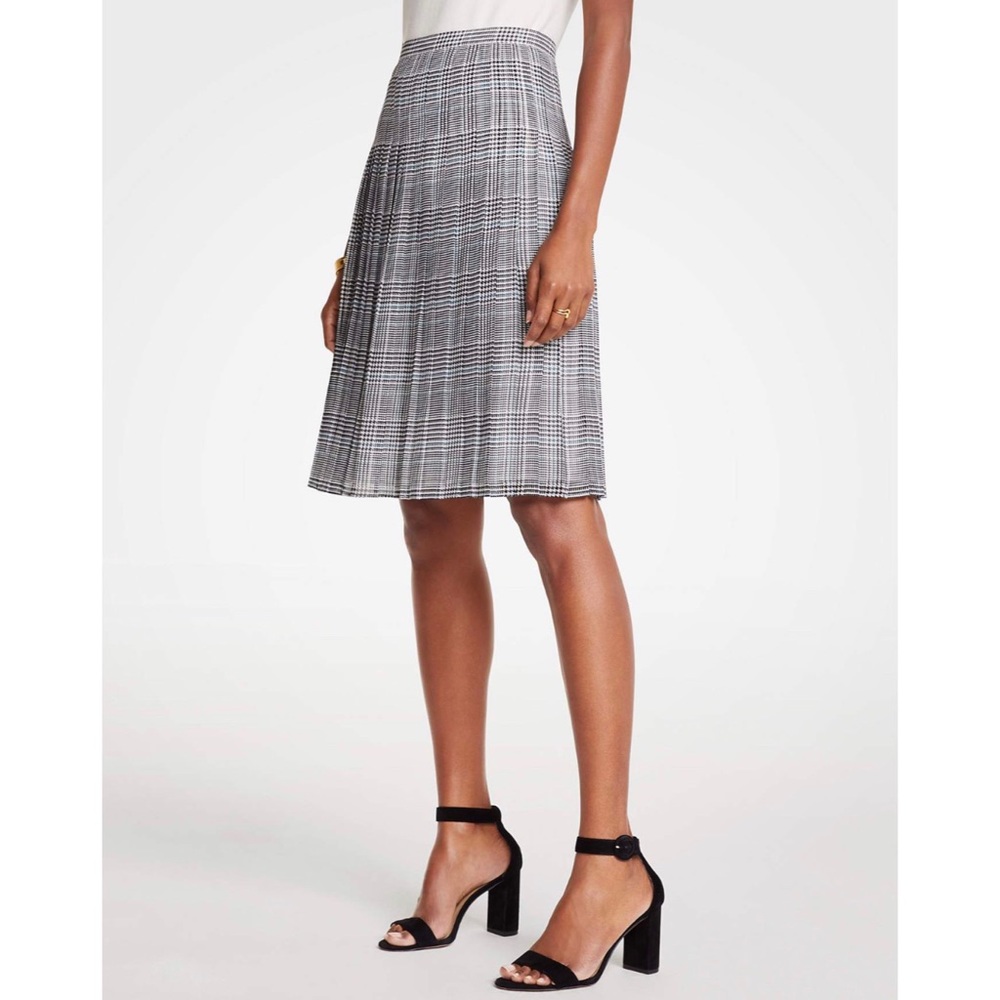 Ann Taylor Plaid Pleated Skirt